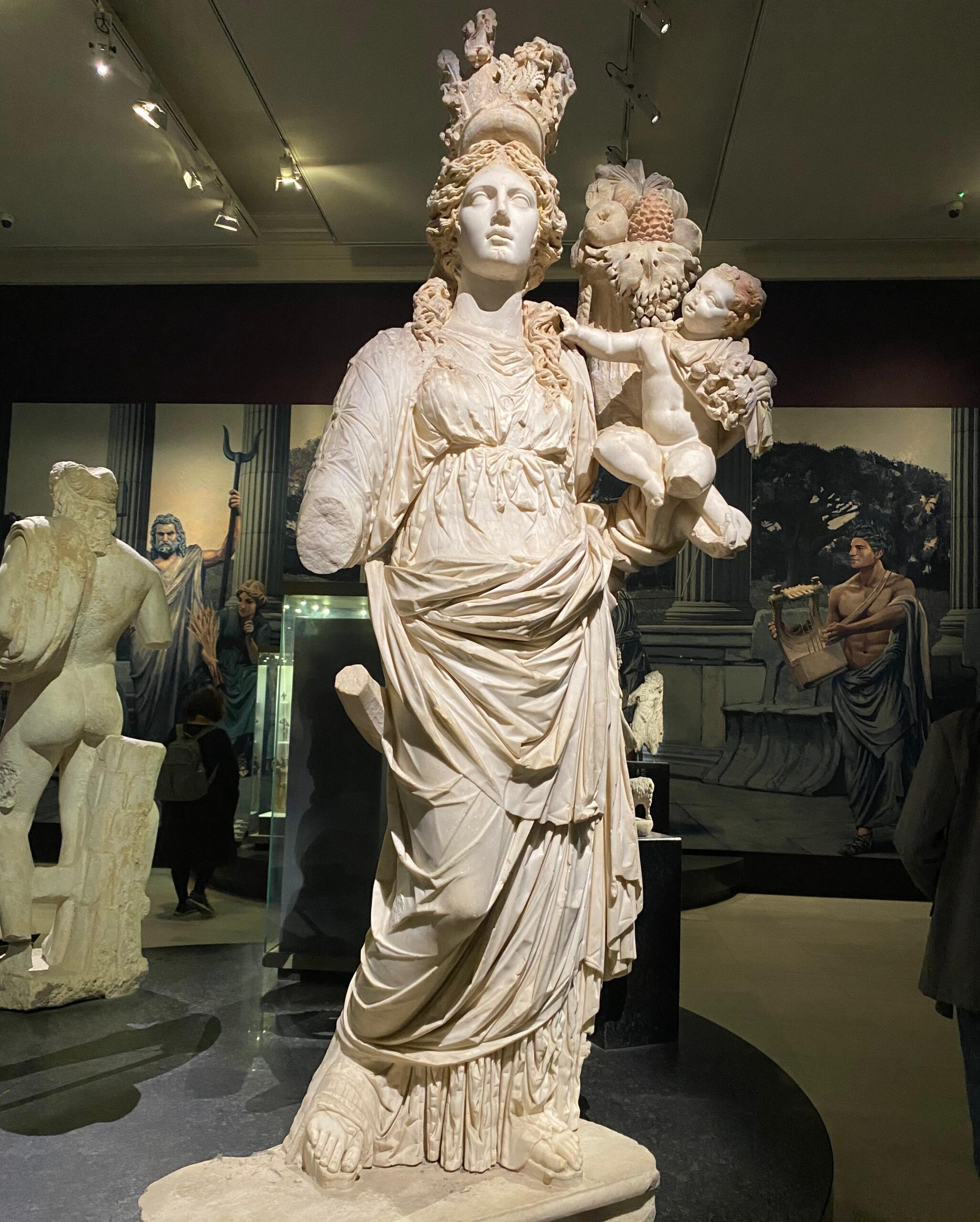 Şans ve bolluğun simgesi, Roma Dönemi heykeli (Tike heykeli).