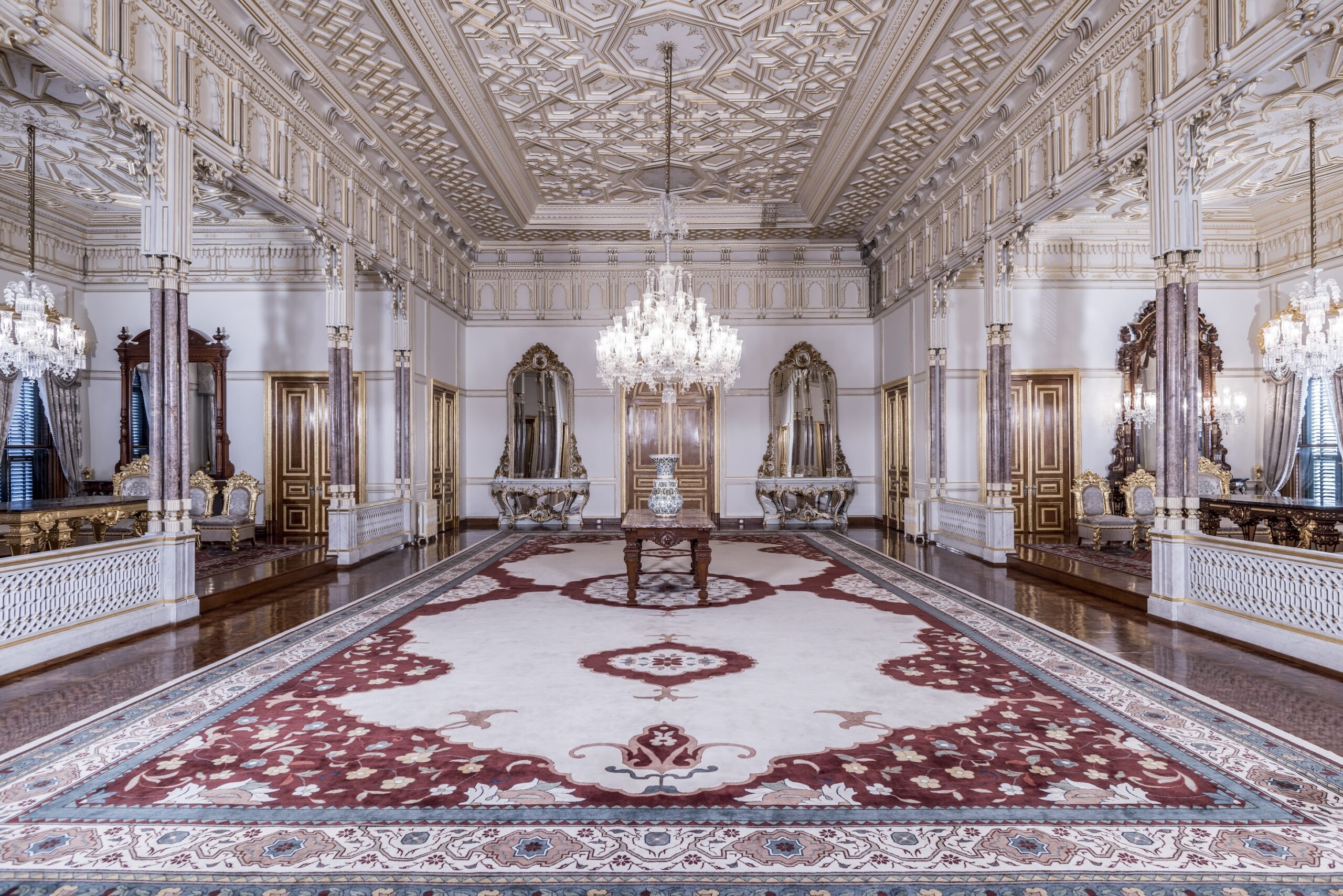 Yıldız Sarayı Mabeyin Köşkü'nün içinden bir görüntü.