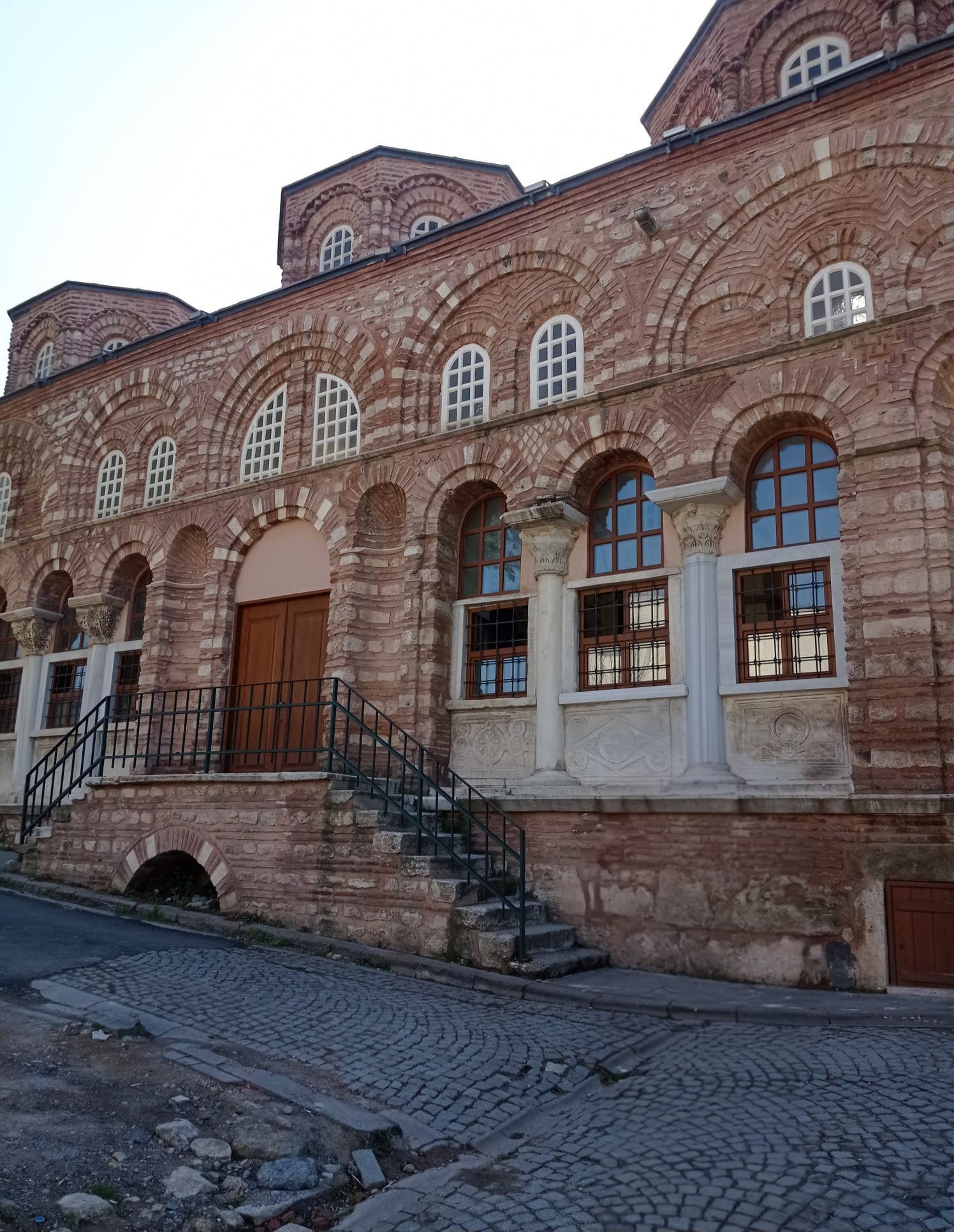 Vefa semtindeki Molla Gürani Cami (Kilise Cami).